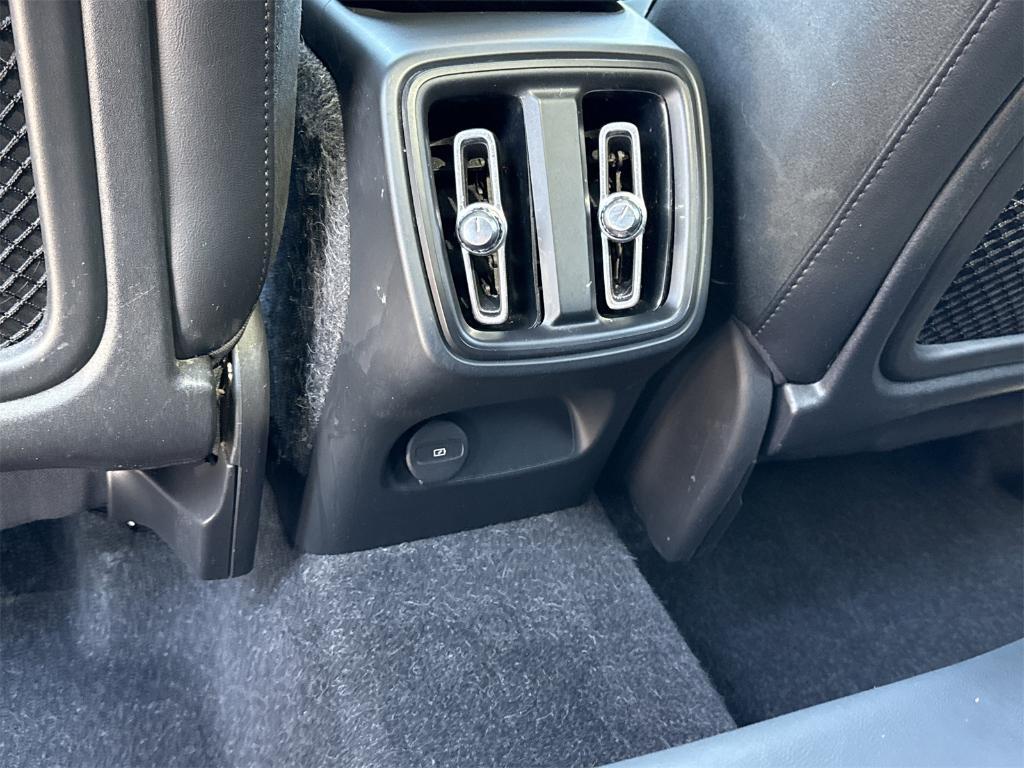 used 2021 Volvo XC40 car, priced at $27,490