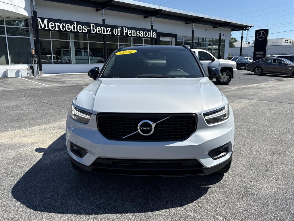 used 2021 Volvo XC40 car, priced at $27,490