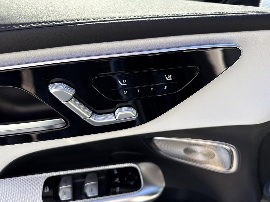 new 2026 Mercedes-Benz GLC 300 car