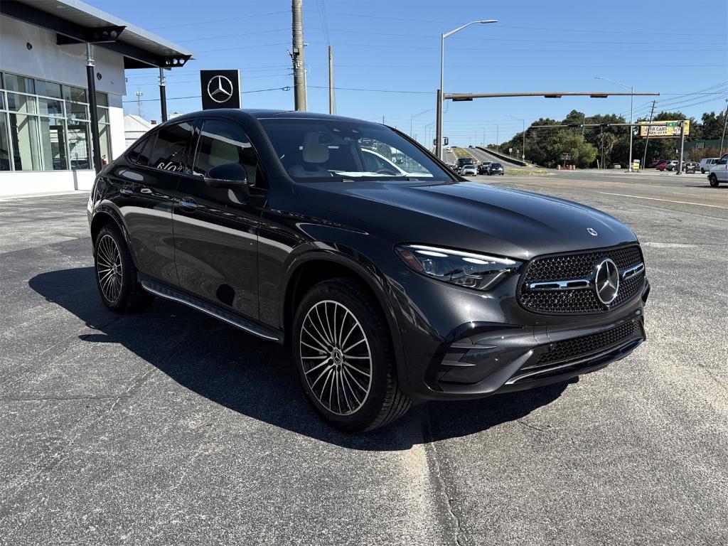 new 2026 Mercedes-Benz GLC 300 car