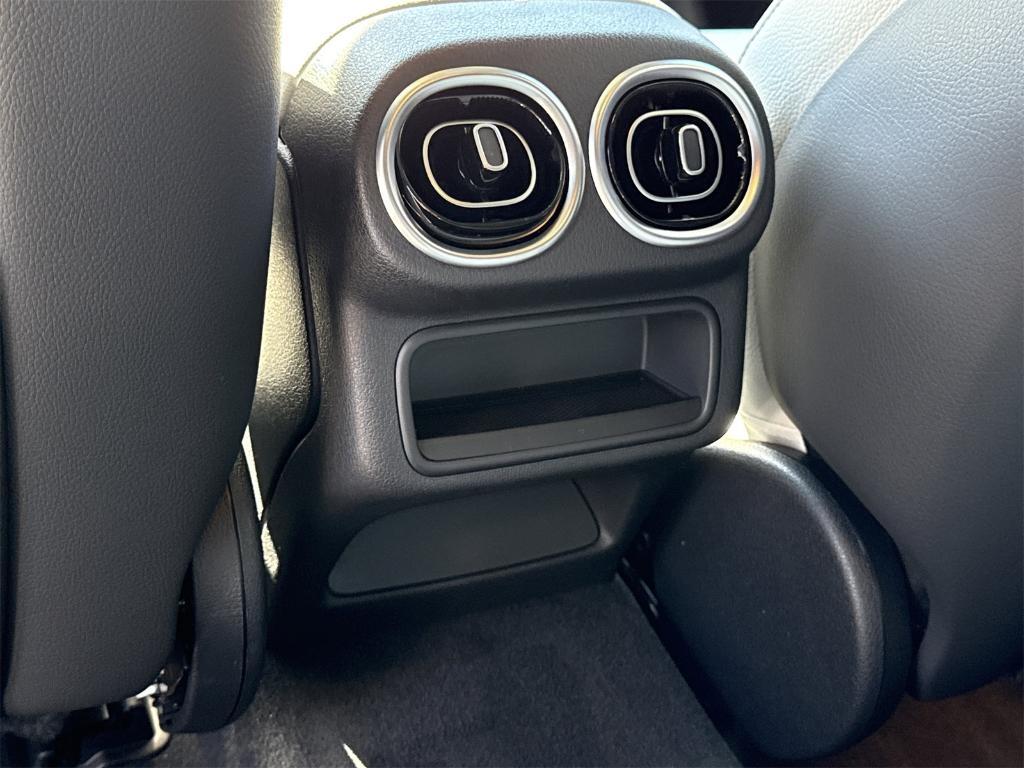 new 2026 Mercedes-Benz GLC 300 car