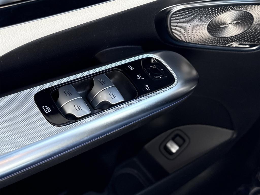 new 2026 Mercedes-Benz GLC 300 car