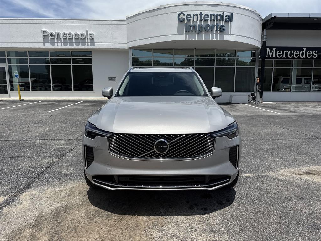 new 2025 Volvo XC90 Plug-In Hybrid car