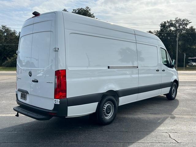 new 2024 Mercedes-Benz Sprinter 2500 car