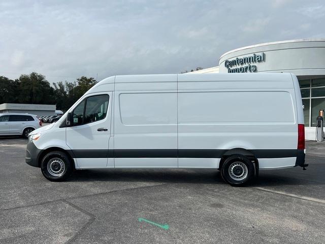 new 2024 Mercedes-Benz Sprinter 2500 car