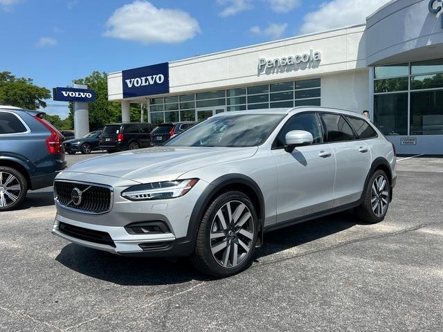 used 2023 Volvo V90 Cross Country car, priced at $59,997