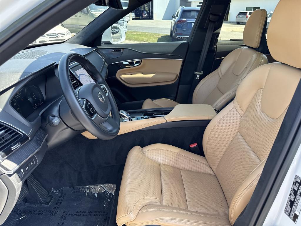 used 2022 Volvo XC90 Recharge Plug-In Hybrid car