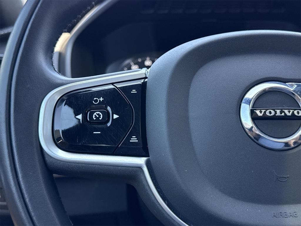 used 2022 Volvo XC90 Recharge Plug-In Hybrid car