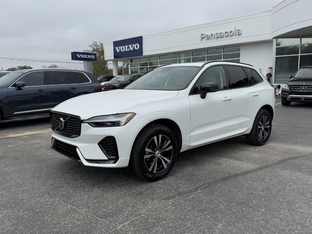 new 2025 Volvo XC60 car