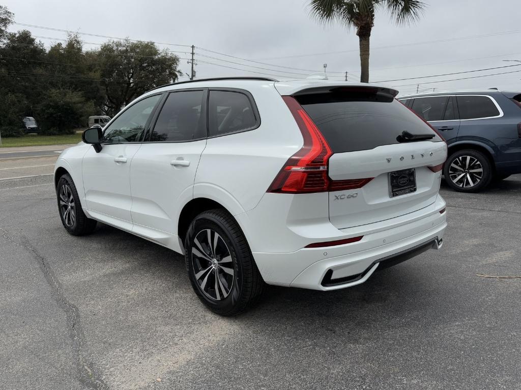 new 2025 Volvo XC60 car