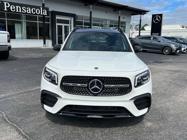 new 2023 Mercedes-Benz GLB 250 car