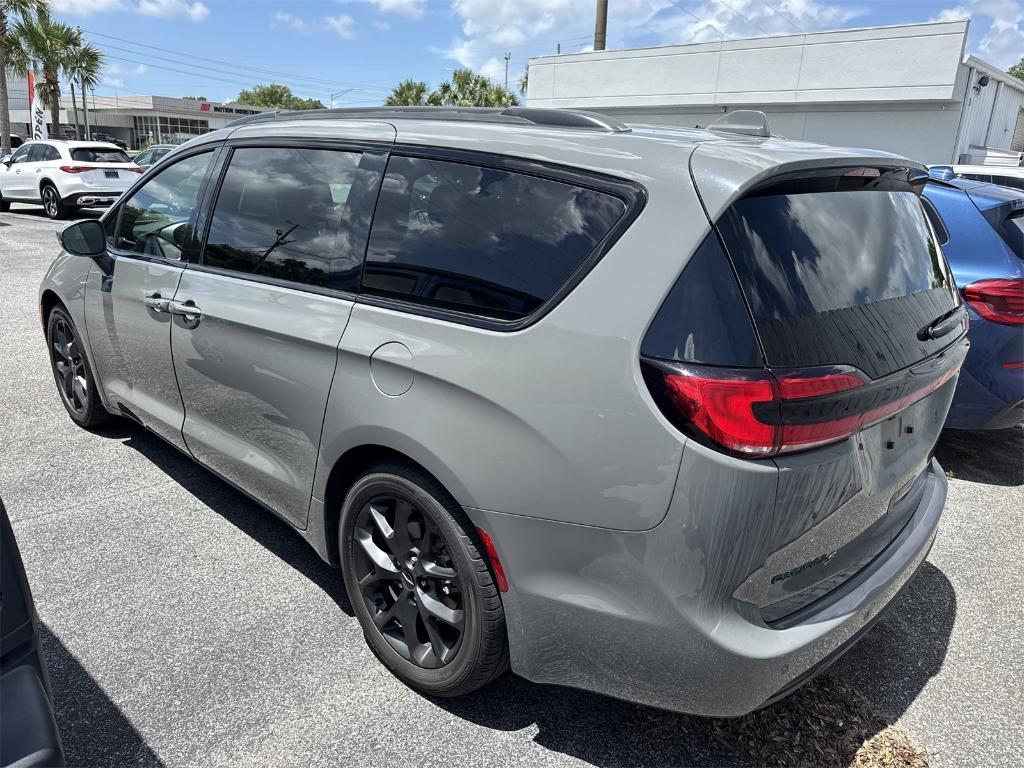 used 2021 Chrysler Pacifica car, priced at $28,500