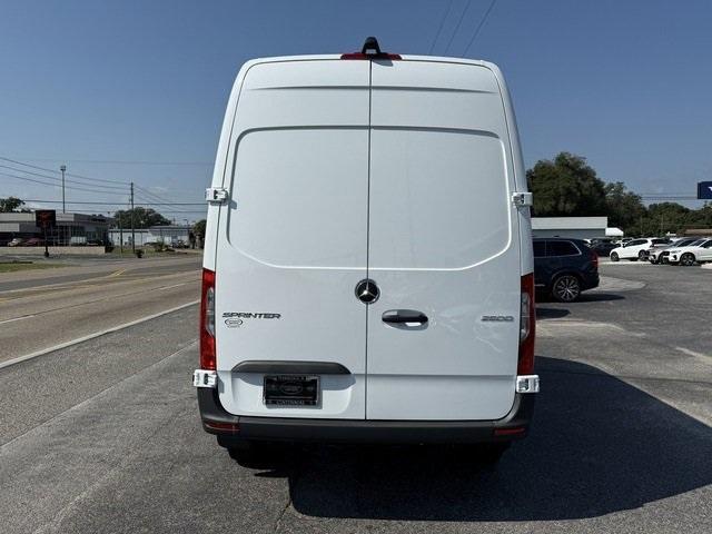 new 2025 Mercedes-Benz Sprinter 2500 car