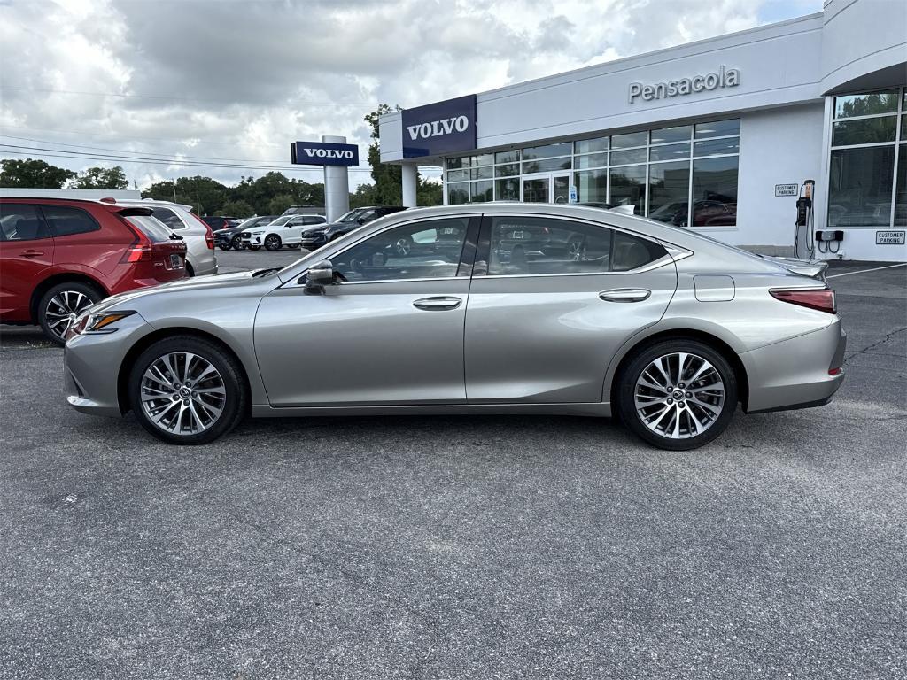 used 2021 Lexus ES 350 car, priced at $37,500