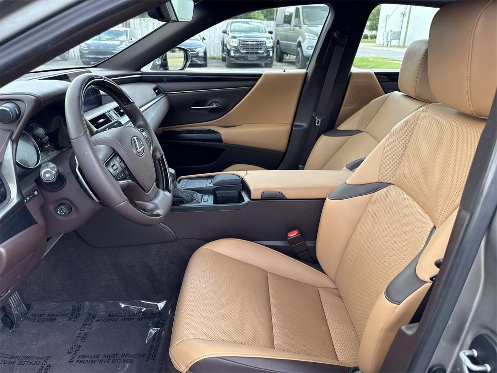 used 2021 Lexus ES 350 car, priced at $37,500