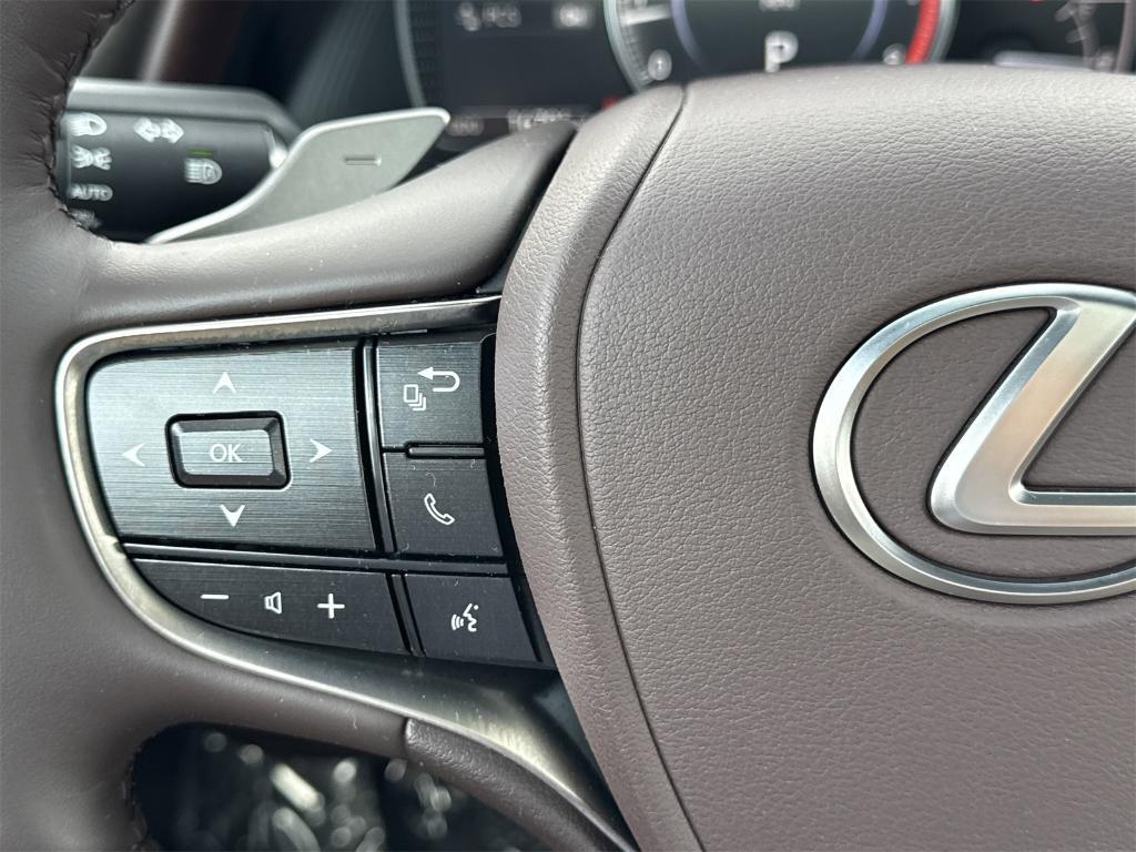 used 2021 Lexus ES 350 car, priced at $37,500
