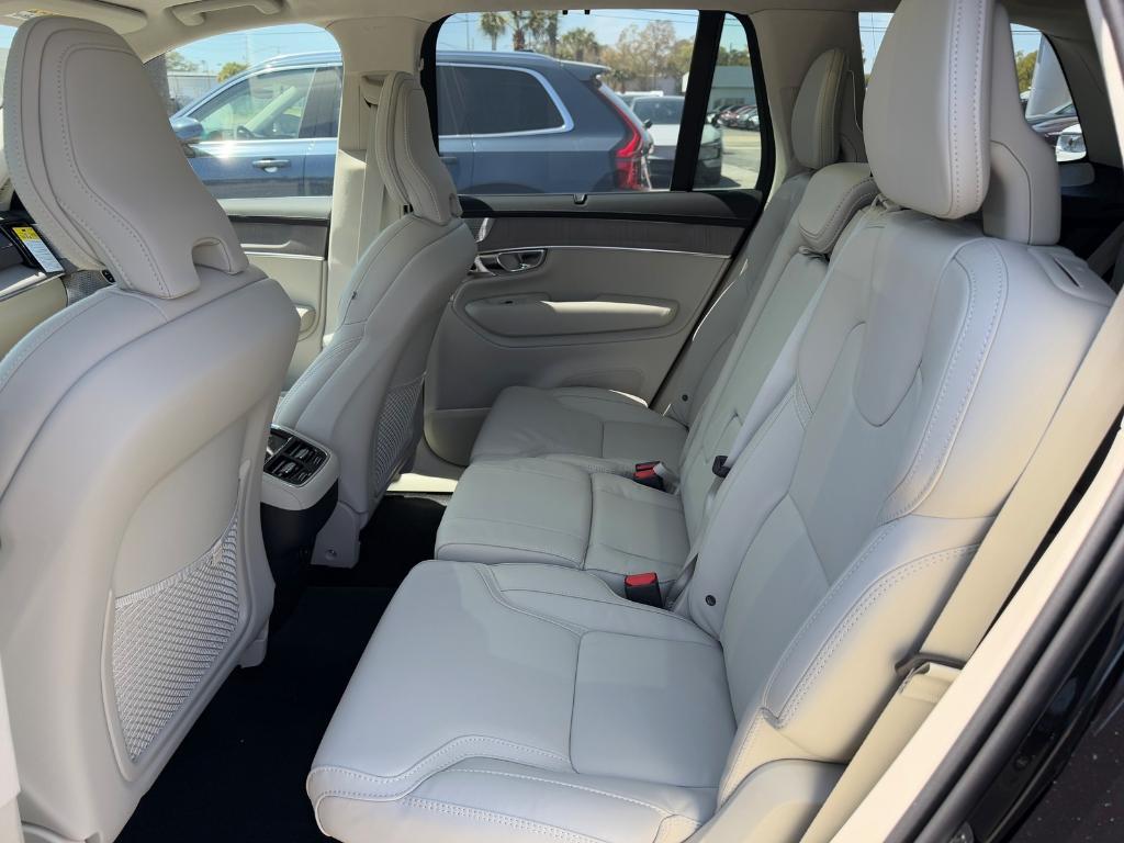 new 2025 Volvo XC90 car