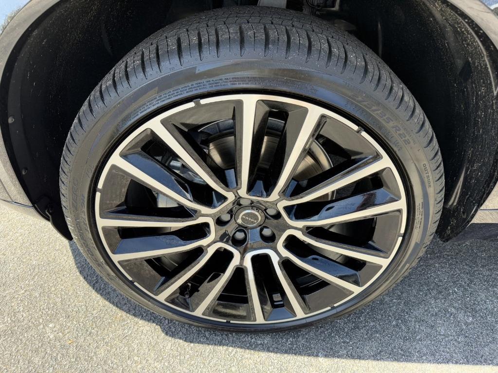 new 2025 Volvo XC90 car