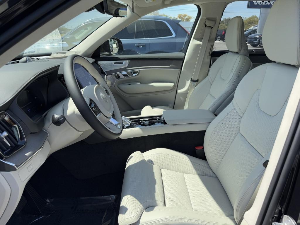 new 2025 Volvo XC90 car