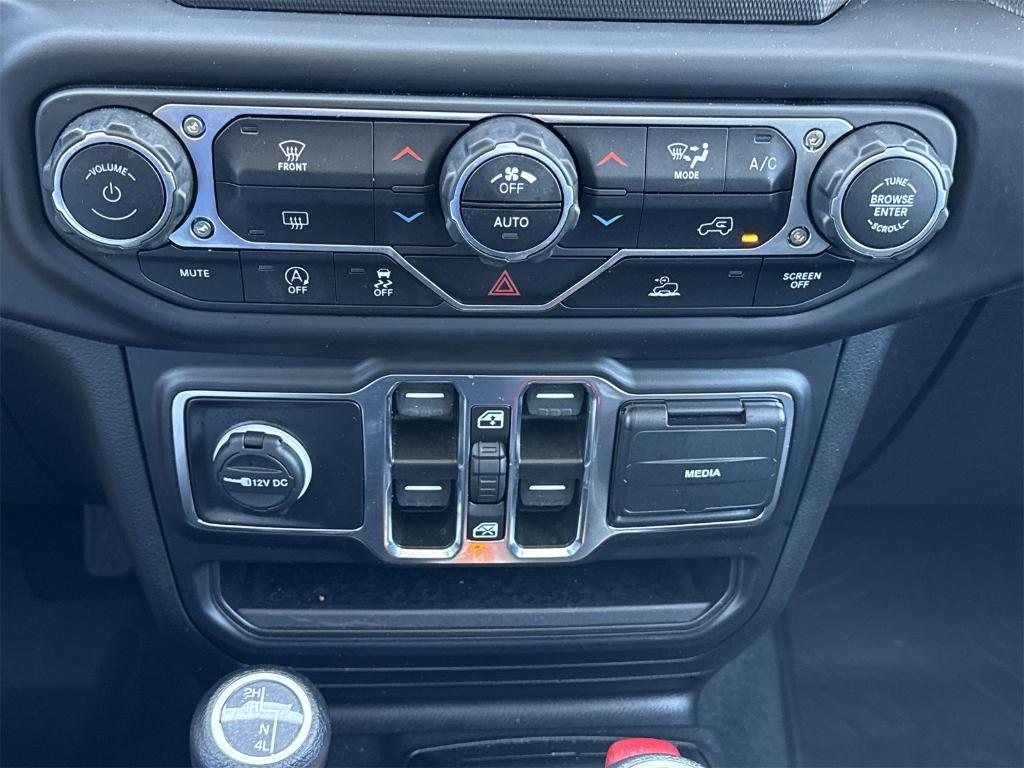used 2022 Jeep Gladiator car, priced at $33,500