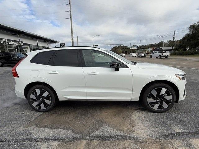 new 2025 Volvo XC60 Plug-In Hybrid car