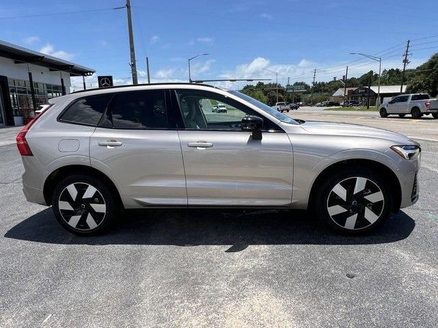new 2025 Volvo XC60 Plug-In Hybrid car