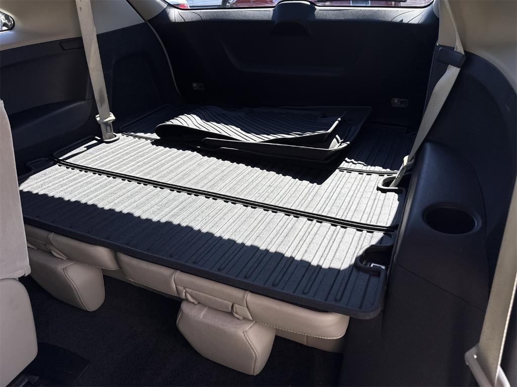 used 2015 Acura MDX car, priced at $15,700