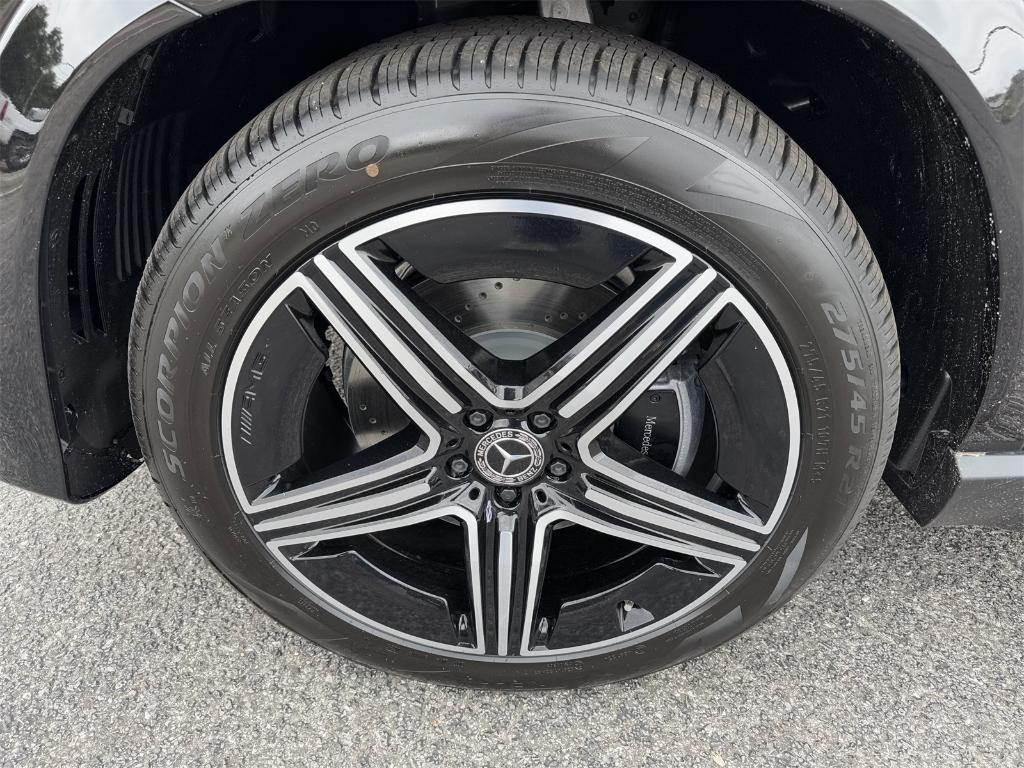 new 2025 Mercedes-Benz GLE 450 car