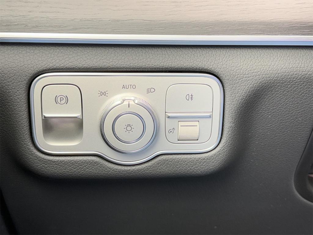 new 2025 Mercedes-Benz GLE 450 car