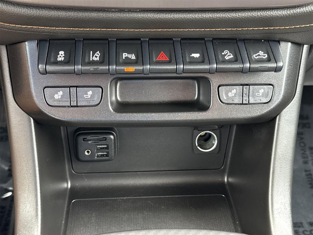 used 2022 GMC Canyon car, priced at $35,000