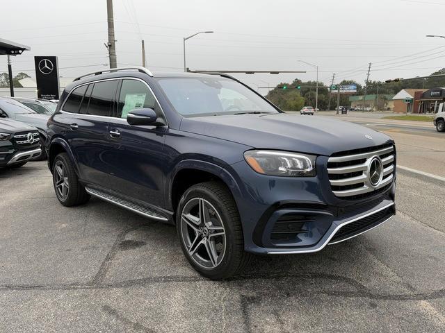 new 2025 Mercedes-Benz GLS 450 car