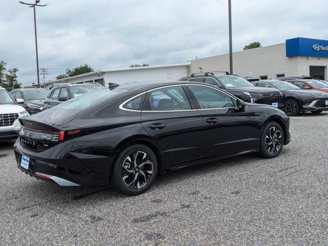 new 2024 Hyundai Sonata car, priced at $29,323