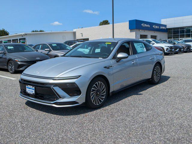 new 2024 Hyundai Sonata Hybrid car, priced at $32,300