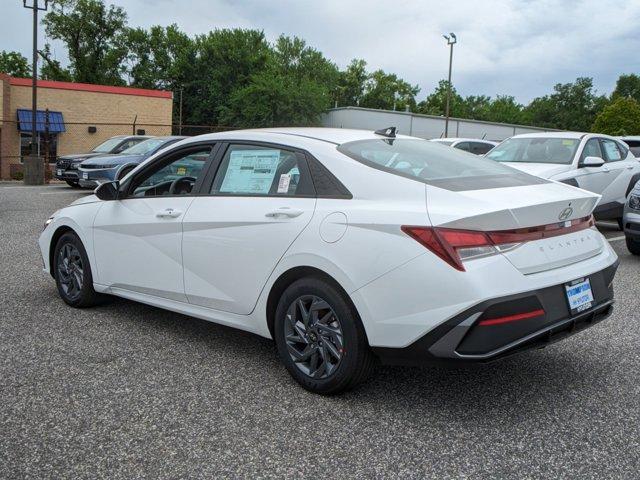 new 2024 Hyundai Elantra car, priced at $25,136