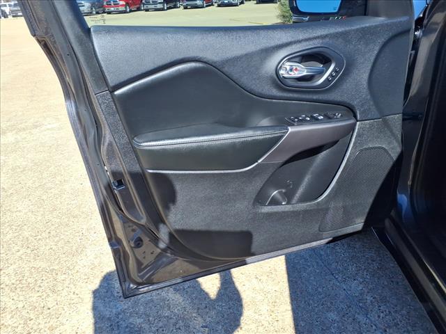 used 2020 Jeep Cherokee car, priced at $17,988