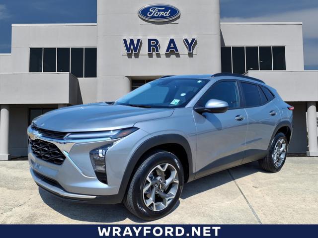 used 2025 Chevrolet Trax car, priced at $24,988