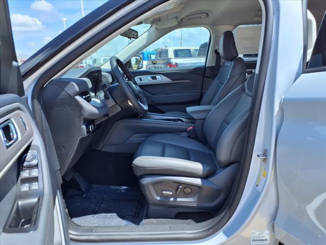 new 2025 Ford Explorer car, priced at $46,120