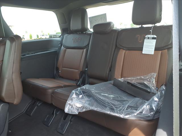 new 2025 Ford Expedition car, priced at $87,165