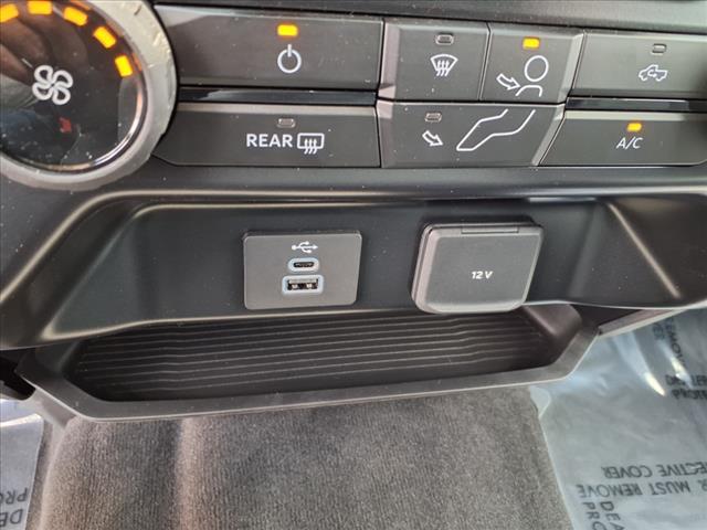 new 2025 Ford F-250 car, priced at $70,990