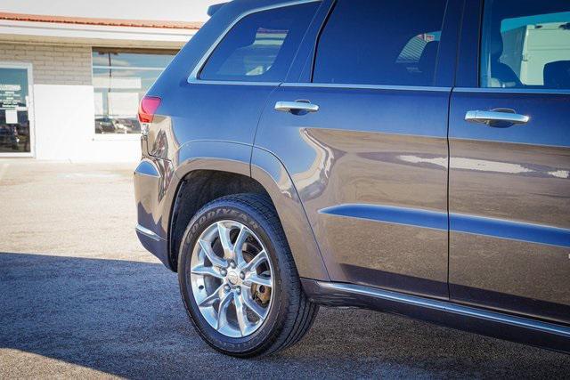 used 2015 Jeep Grand Cherokee car, priced at $17,484