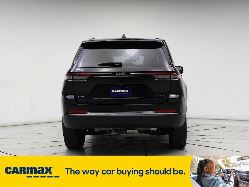 used 2022 Jeep Grand Cherokee car, priced at $37,998
