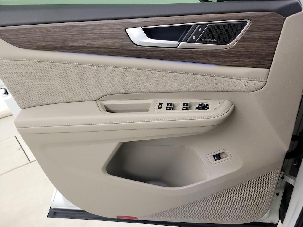 used 2025 Volkswagen Atlas car, priced at $47,998