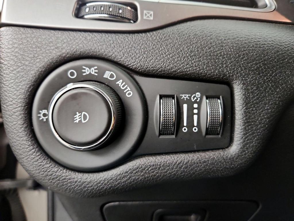 used 2019 Jeep Cherokee car, priced at $17,998