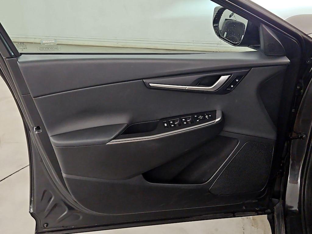 used 2024 Kia EV6 car, priced at $27,998