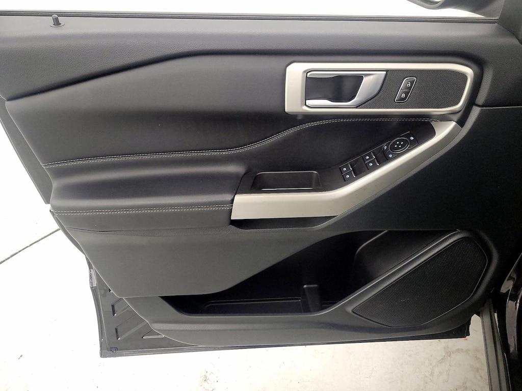 used 2023 Ford Explorer car, priced at $33,998
