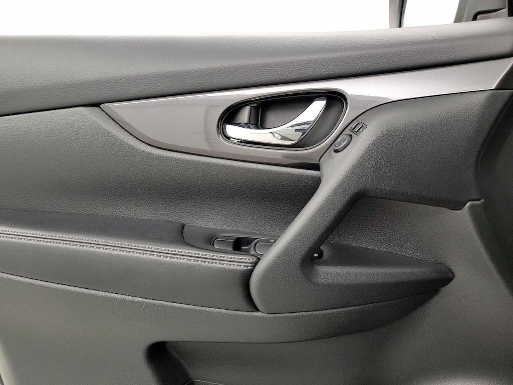 used 2019 Nissan Rogue car, priced at $18,998