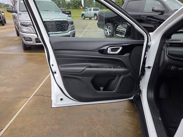 new 2026 Jeep Compass car, priced at $32,590