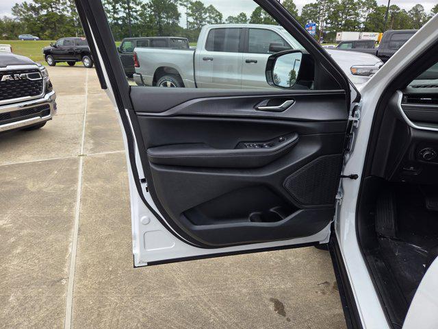 new 2025 Jeep Grand Cherokee L car, priced at $41,336