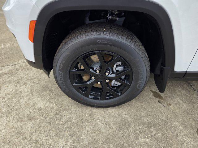 new 2025 Jeep Grand Cherokee L car, priced at $41,336