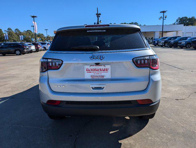 new 2025 Jeep Compass car, priced at $32,090